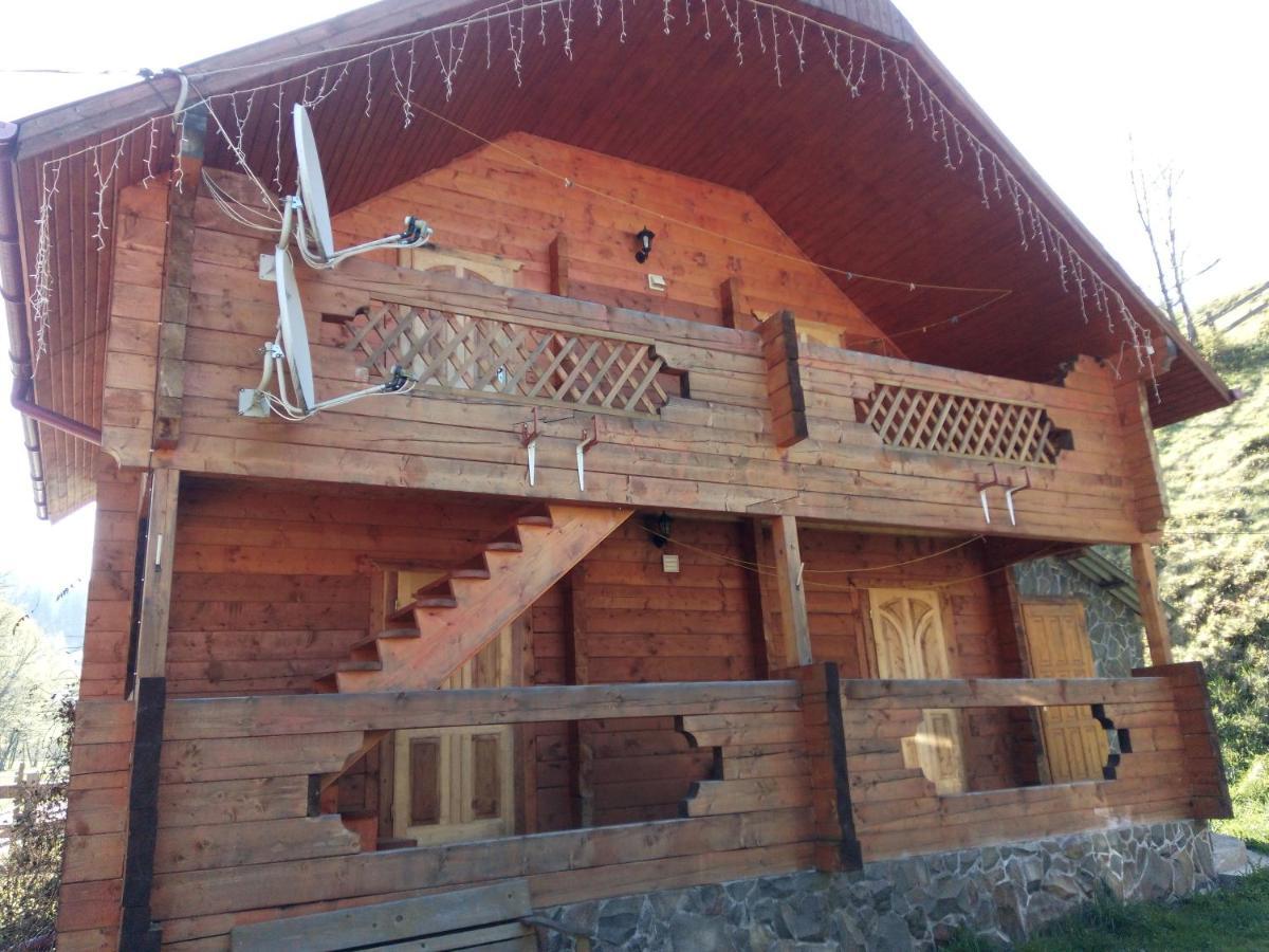 Hotel Edelveys Worochta Exterior foto
